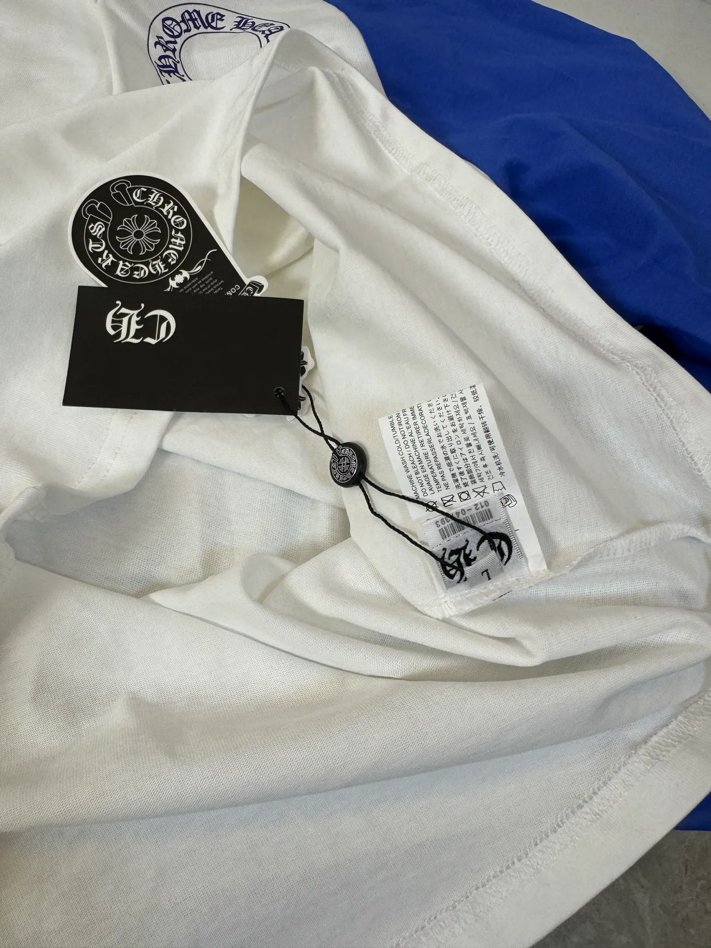 P130 Style No.: S105 Chrome Hearts/Chrome Hearts 23ss Sanskrit horseshoe splicing printed popular long-sleeved T-shirt 260g 70 pure cotton double yarn, skin-friendly, comfortable, soft and breathable. Matching threads, long-lasting washing without deformation. Color: White Black White Blue -Size: S M L XL